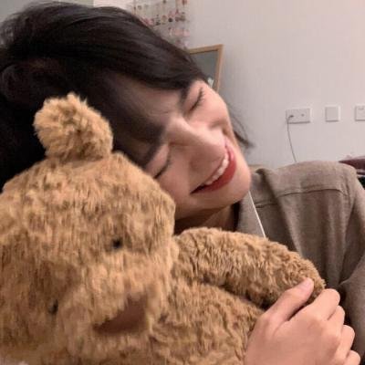 带子狼 在那双小手中